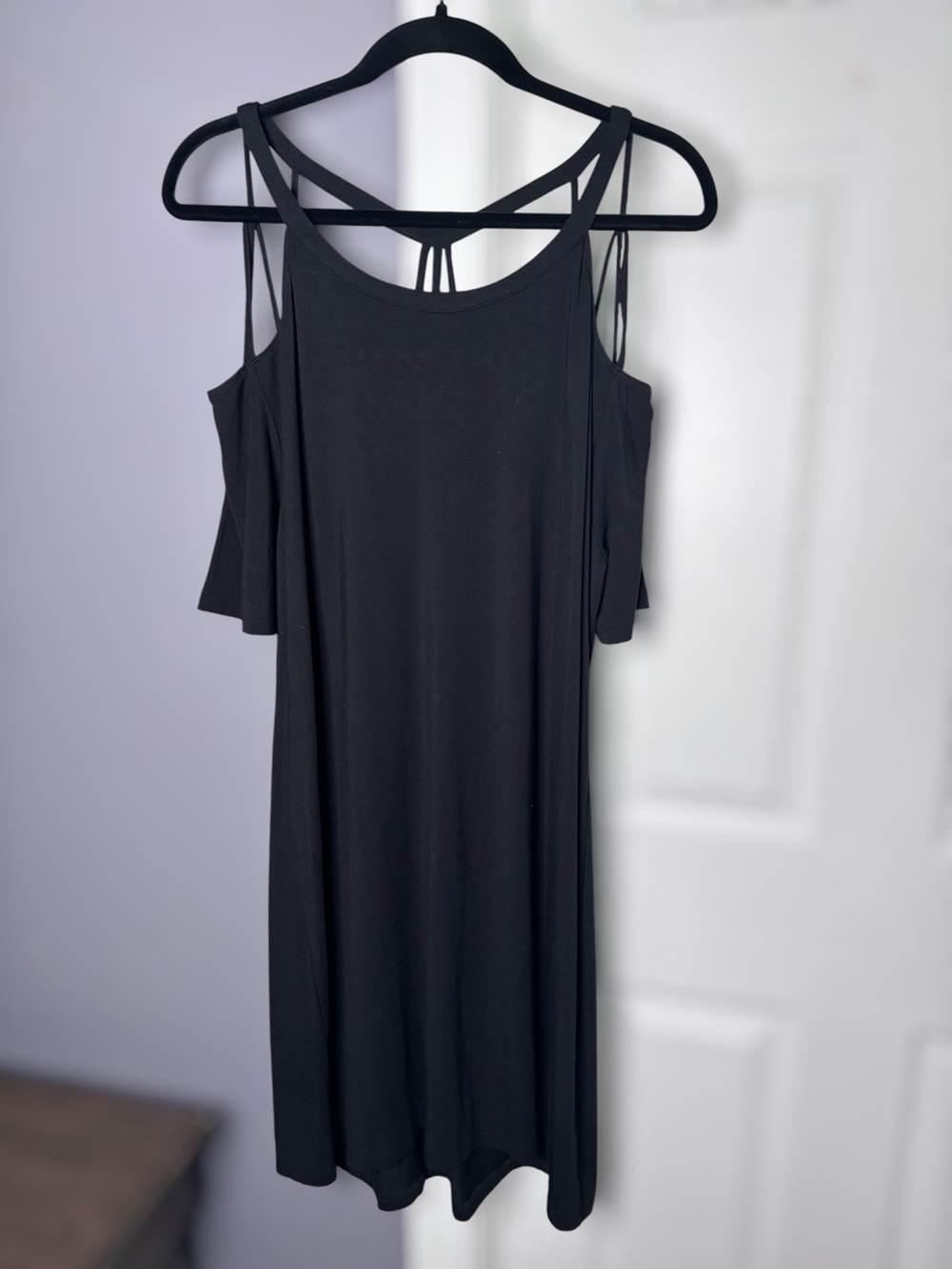 Fabletics XXL Black Cold Shoulder Strappy Back